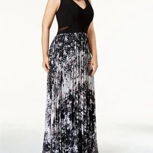 XSCAPE Black & Ivory Abstract Chiffon Gown – Size 20